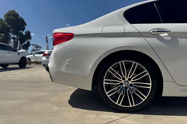 2018 BMW 5 Series 520i M Sport G30
