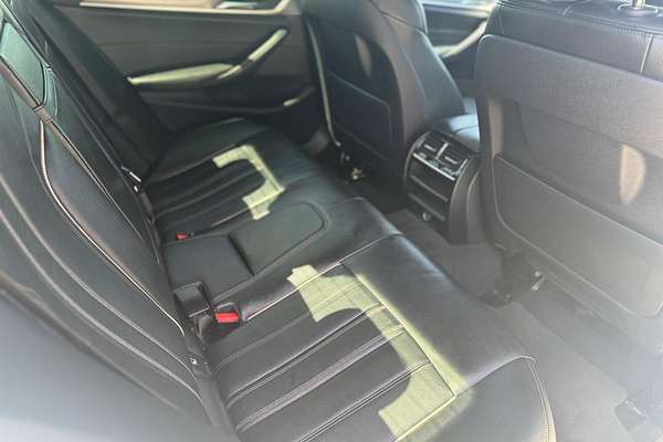2018 BMW 5 Series 520i M Sport G30