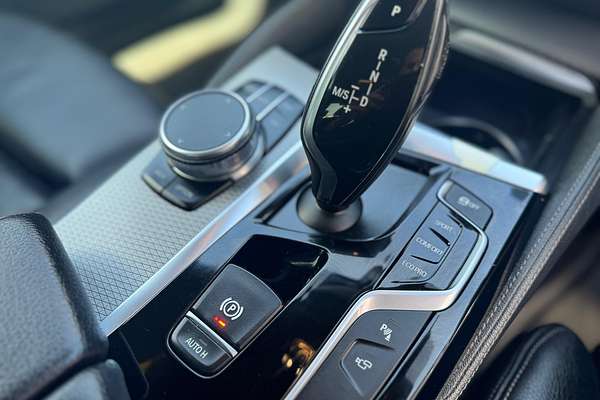 2018 BMW 5 Series 520i M Sport G30