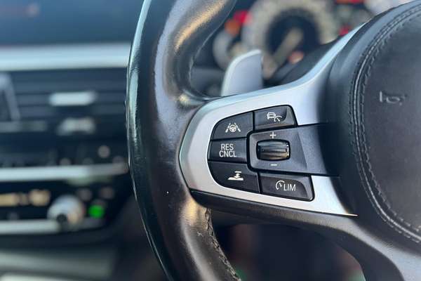 2018 BMW 5 Series 520i M Sport G30
