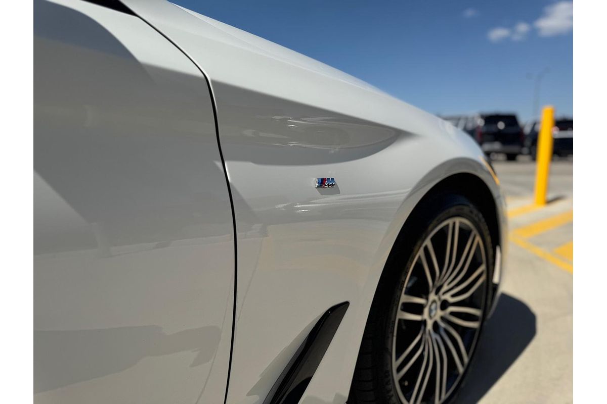 2018 BMW 5 Series 520i M Sport G30