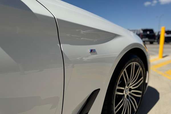 2018 BMW 5 Series 520i M Sport G30