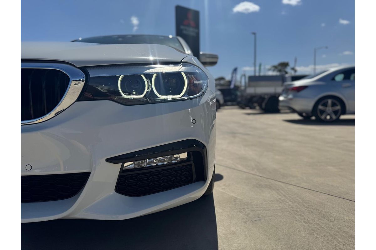 2018 BMW 5 Series 520i M Sport G30