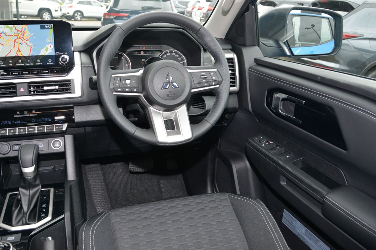 2024 Mitsubishi Triton GLS MV 4X4