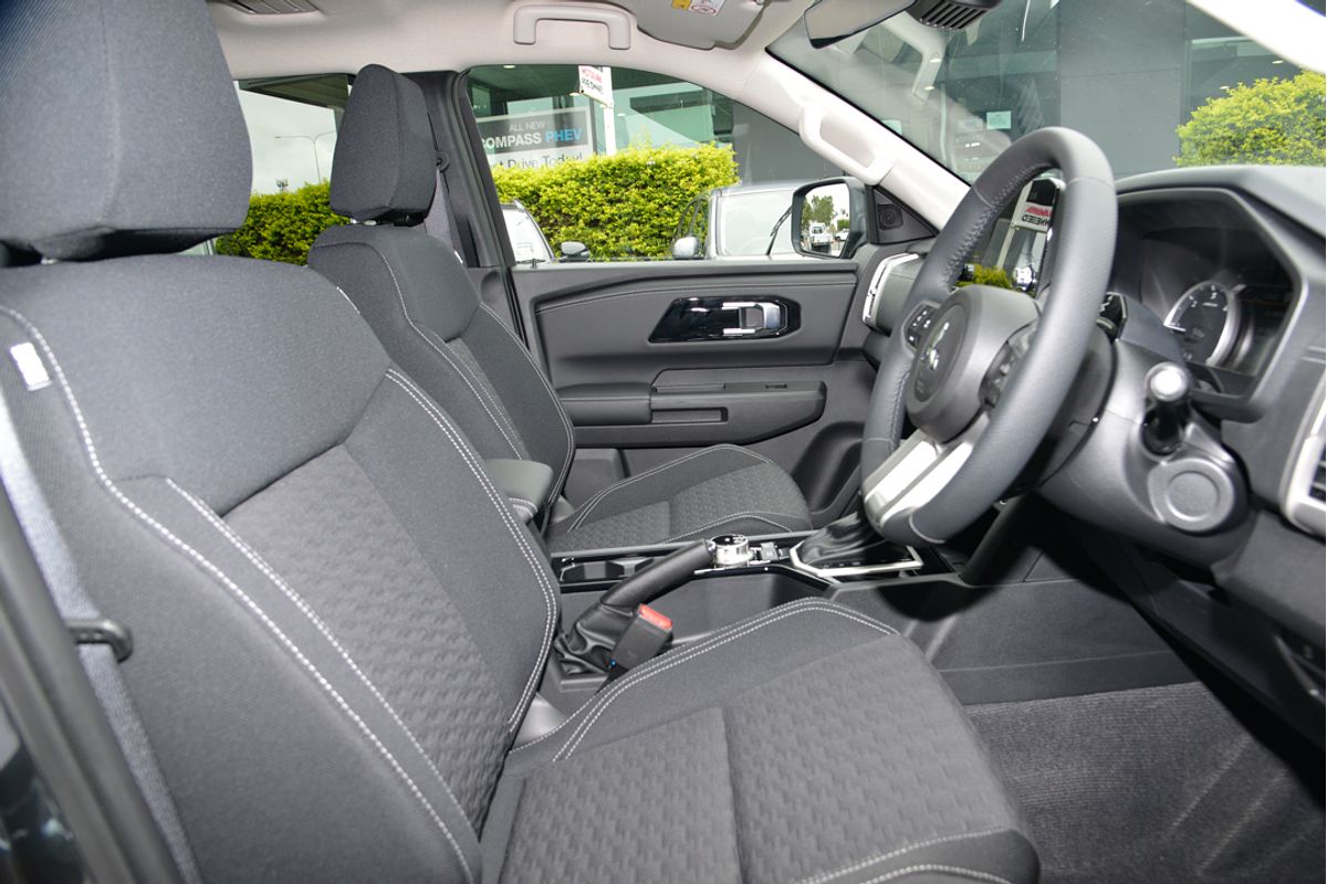 2024 Mitsubishi Triton GLS MV 4X4