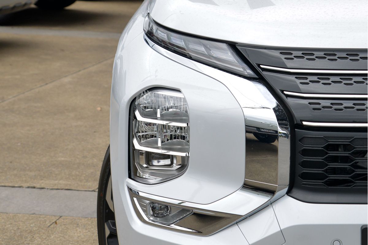 2024 Mitsubishi Outlander PHEV Exceed Tourer ZM