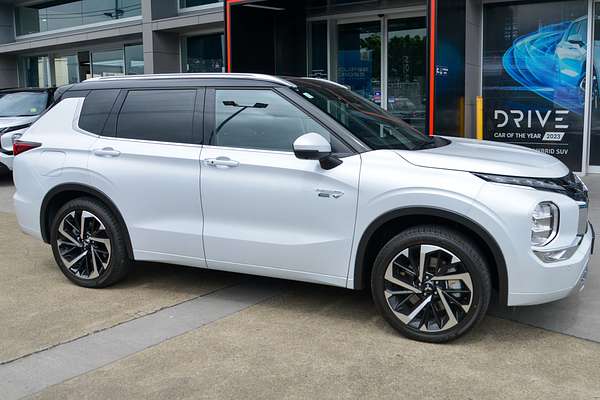 2024 Mitsubishi Outlander PHEV Exceed Tourer ZM