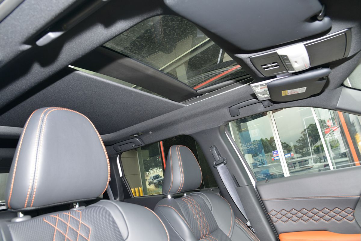 2024 Mitsubishi Outlander PHEV Exceed Tourer ZM