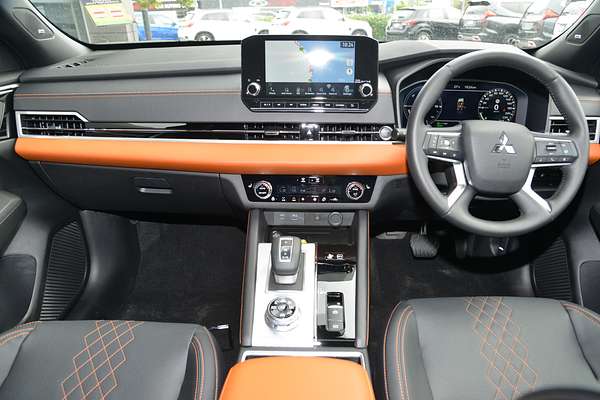 2024 Mitsubishi Outlander PHEV Exceed Tourer ZM