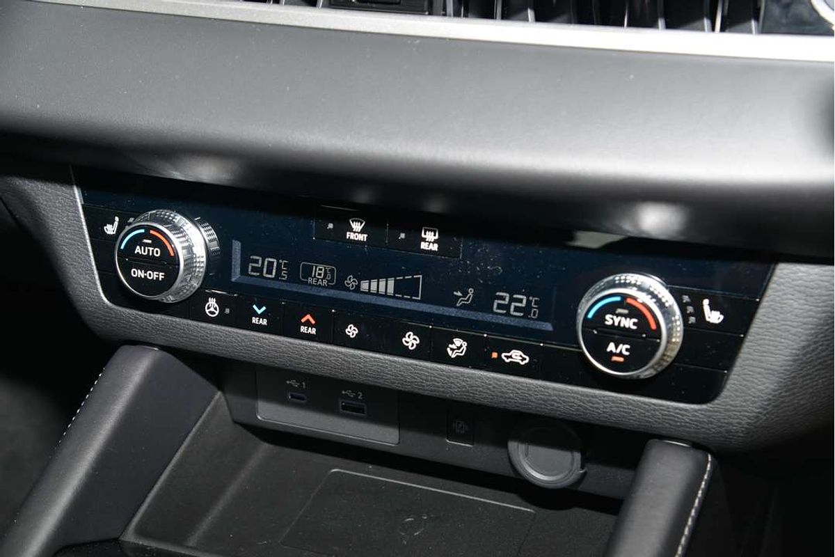2024 Mitsubishi Outlander PHEV GSR ZM