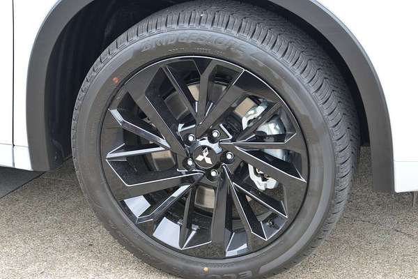 2024 Mitsubishi Outlander PHEV GSR ZM