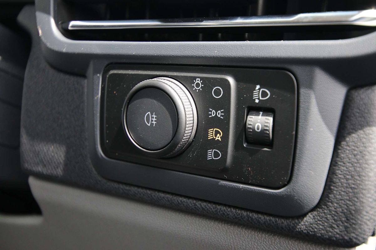 2024 Ford Tourneo Active AV SWB