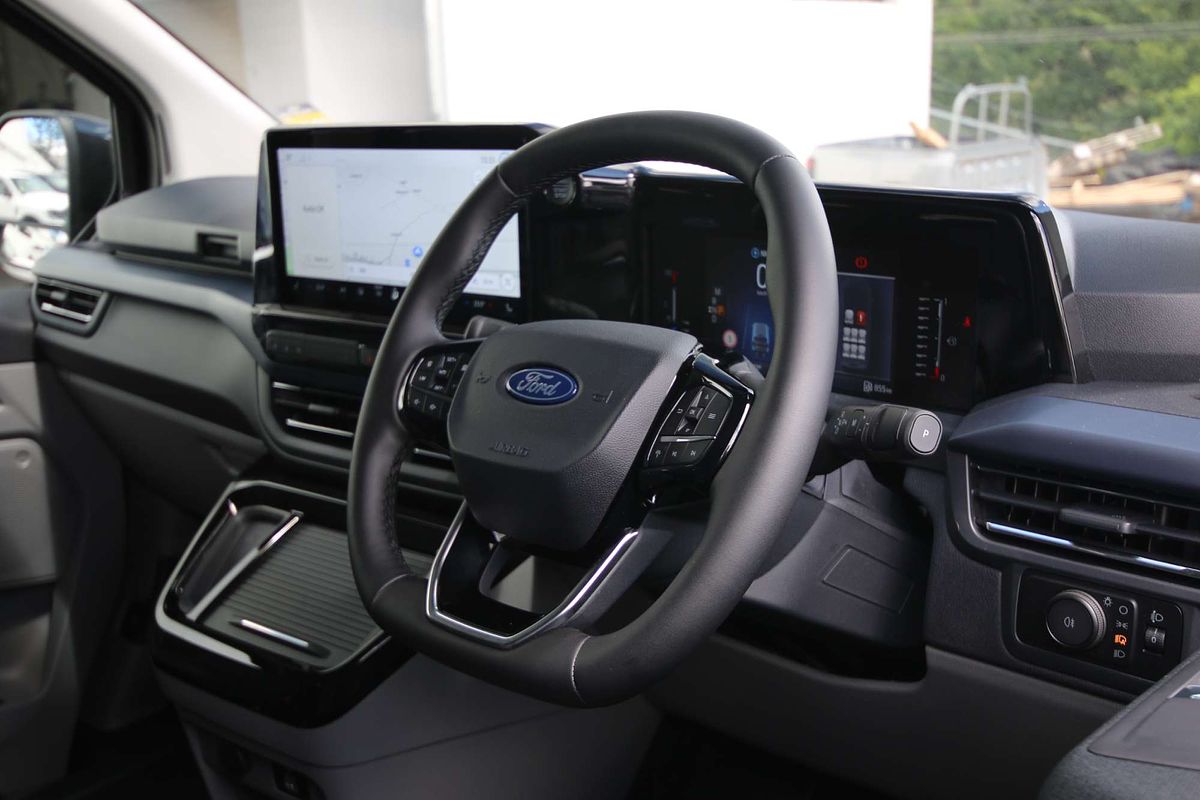 2024 Ford Tourneo Active AV SWB