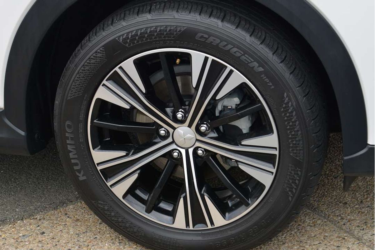2017 Mitsubishi Eclipse Cross LS YA