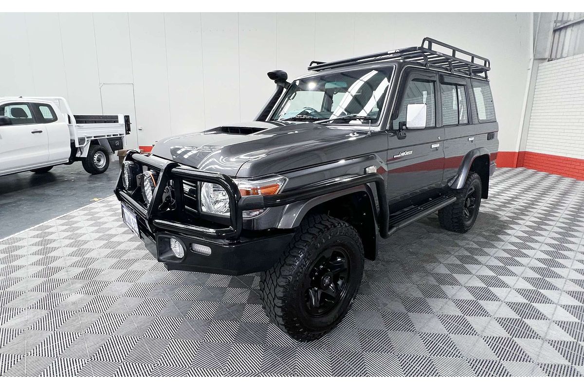 2020 Toyota Landcruiser GXL VDJ76R