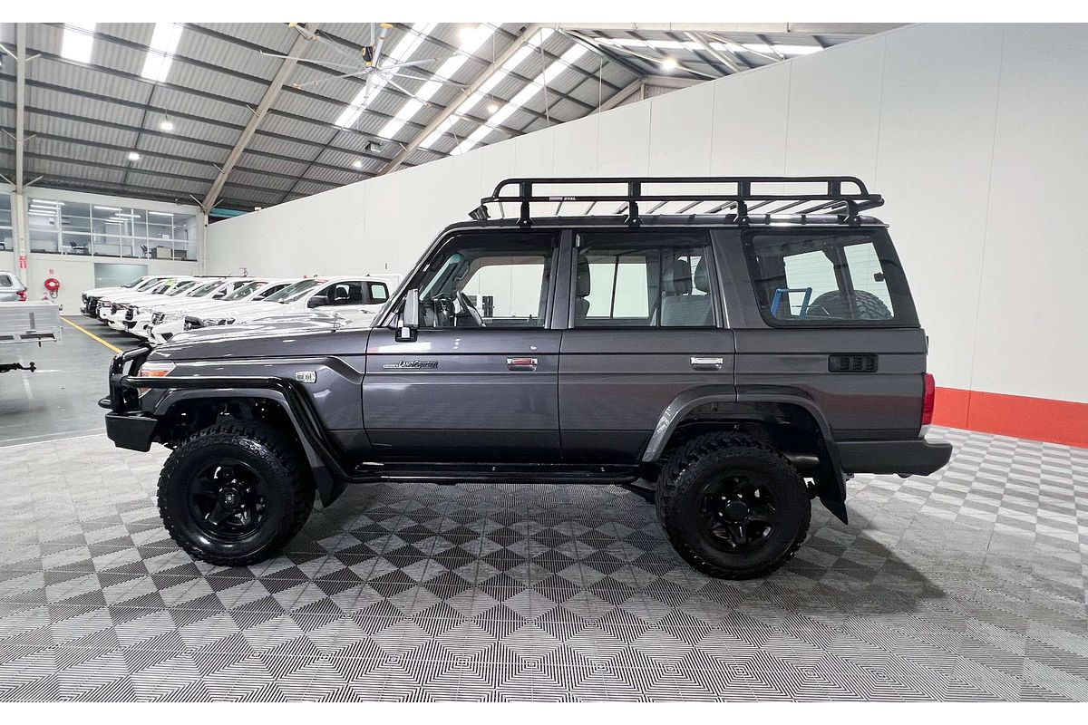 2020 Toyota Landcruiser GXL VDJ76R