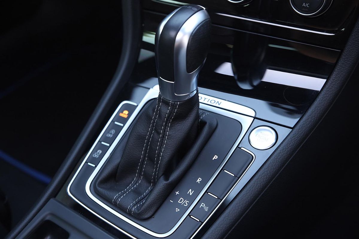 2018 Volkswagen Golf R 7.5