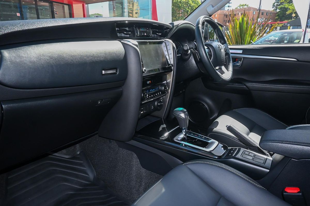 2022 Toyota Fortuner GXL GUN156R