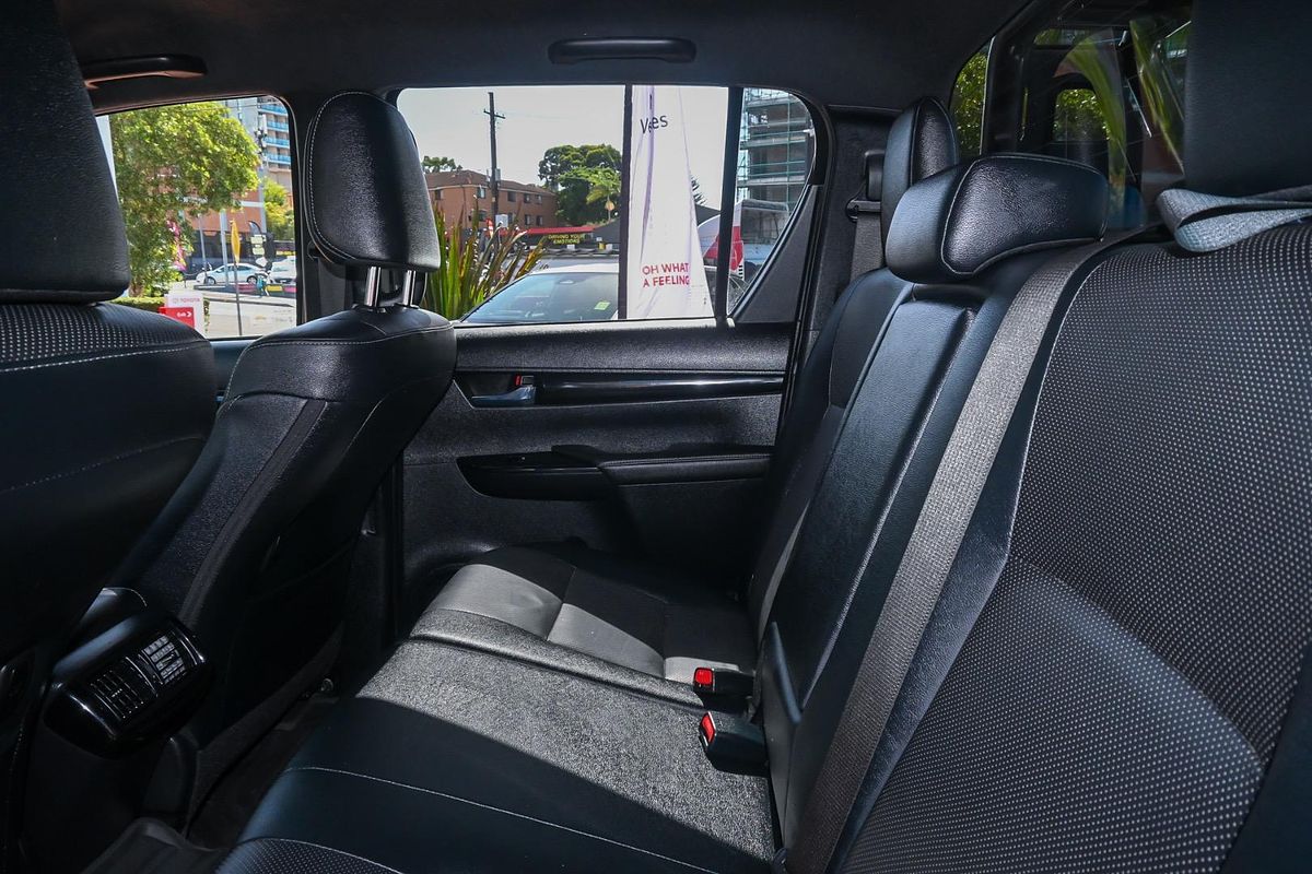 2018 Toyota Hilux Rogue GUN126R 4X4