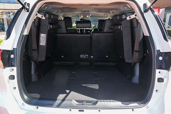 2022 Toyota Fortuner GXL GUN156R