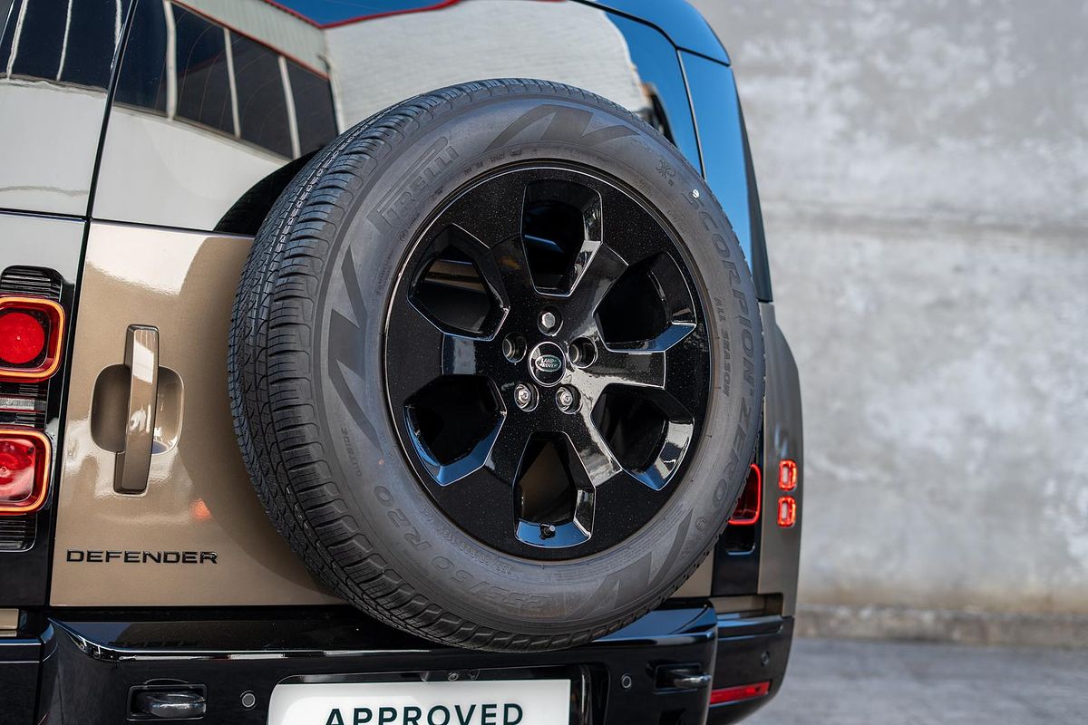 2023 Land Rover Defender 110 P400e X-Dynamic SE L663