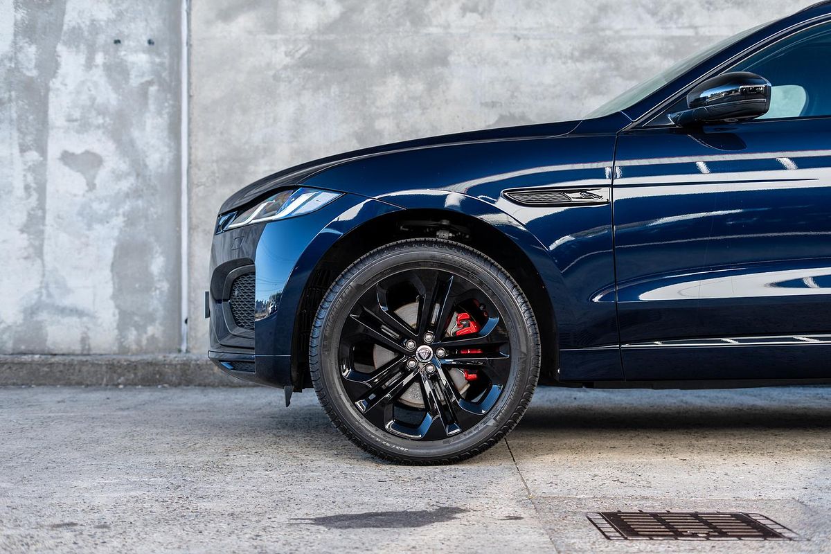 2023 Jaguar F-PACE P250 R-Dynamic SE X761
