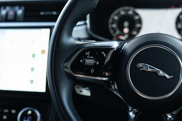 2023 Jaguar F-PACE P250 R-Dynamic SE X761