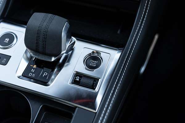 2023 Jaguar F-PACE P250 R-Dynamic SE X761