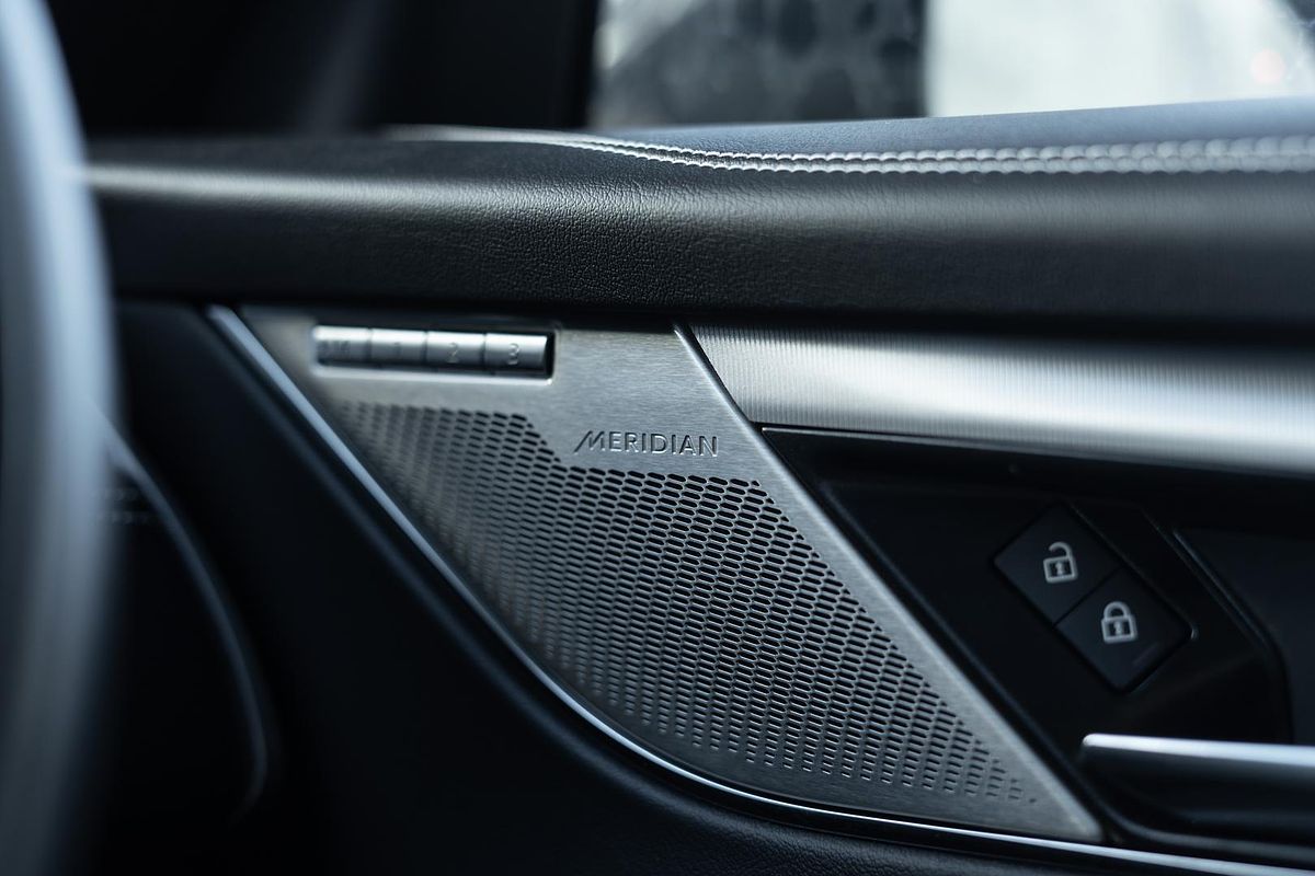2023 Jaguar F-PACE P250 R-Dynamic SE X761
