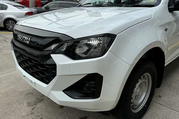 2025 Isuzu D-MAX SX 4X4
