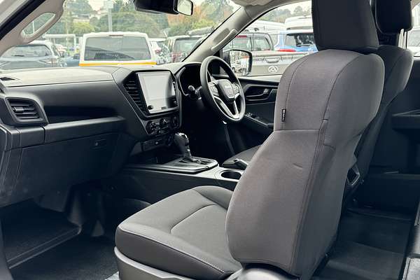 2025 Isuzu D-MAX SX 4X4