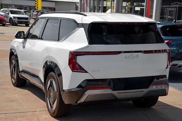 2025 Kia EV5 Earth OVc