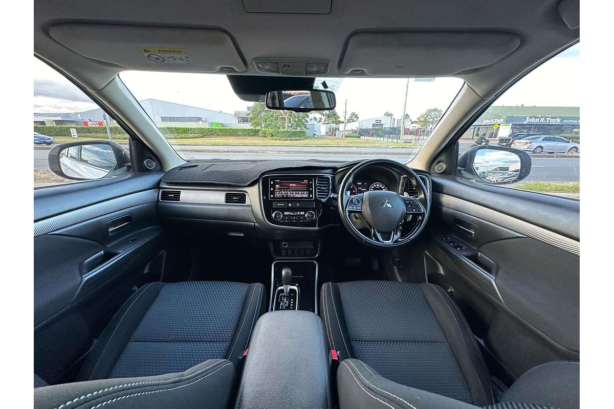 2017 Mitsubishi Outlander LS Safety Pack ZK