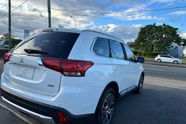 2017 Mitsubishi Outlander LS Safety Pack ZK