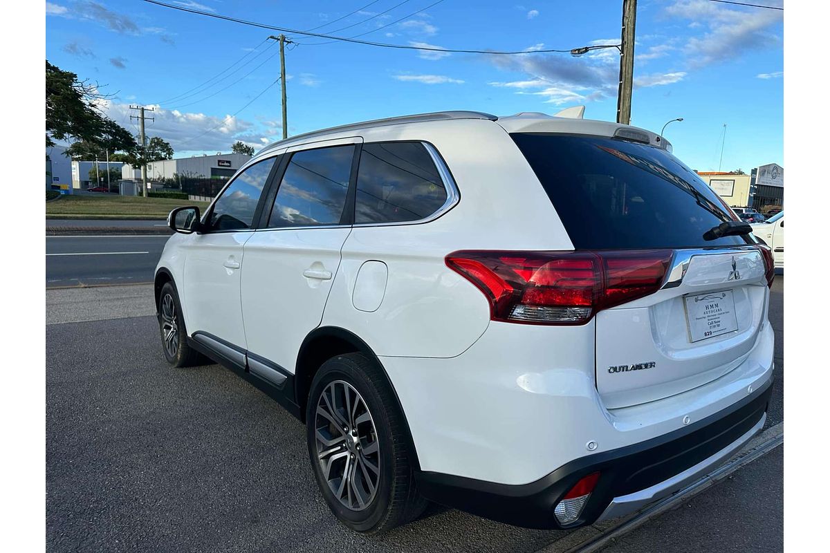 2017 Mitsubishi Outlander LS Safety Pack ZK