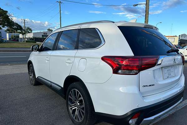 2017 Mitsubishi Outlander LS Safety Pack ZK