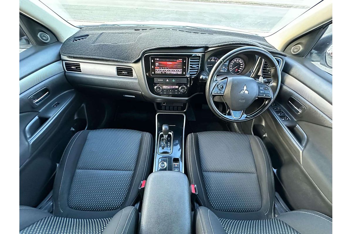 2017 Mitsubishi Outlander LS Safety Pack ZK