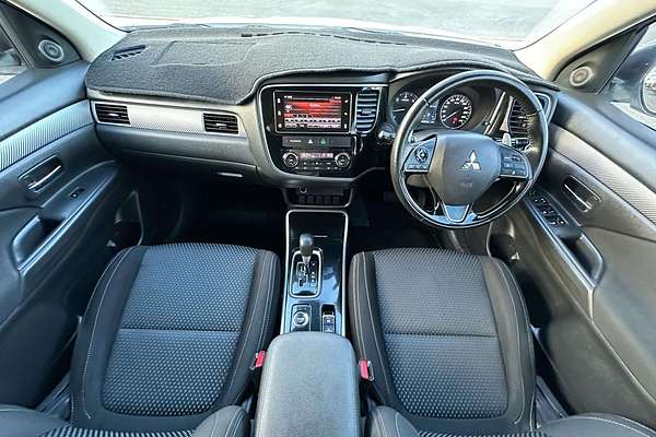 2017 Mitsubishi Outlander LS Safety Pack ZK