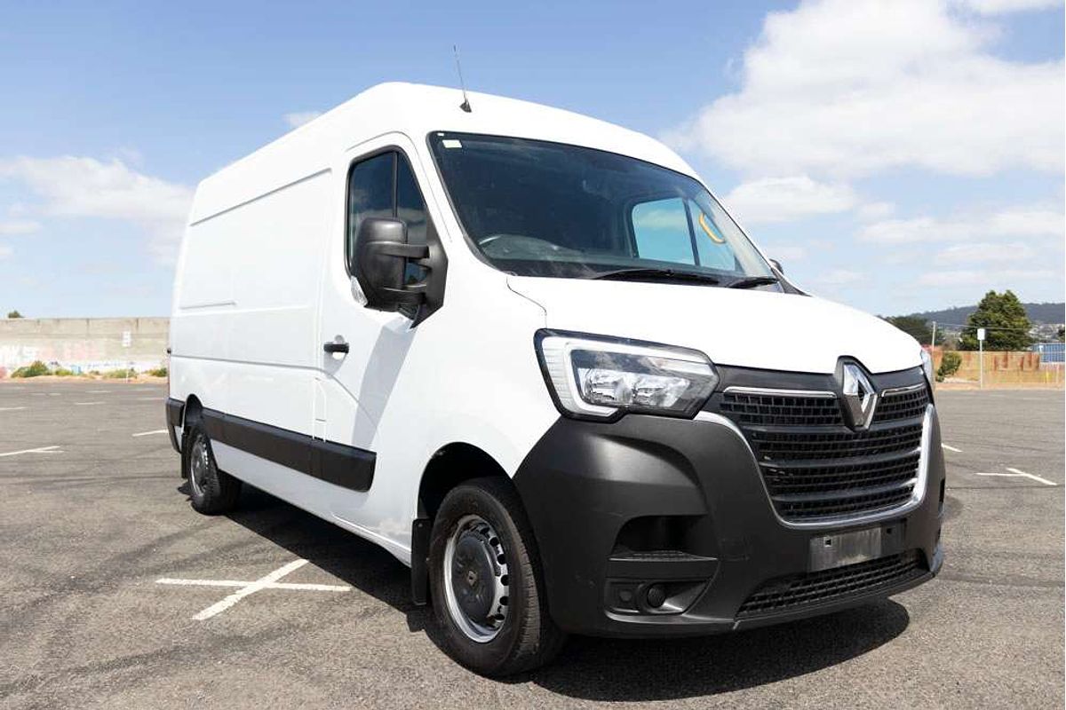 2021 Master MWB 110kW AMT Pro