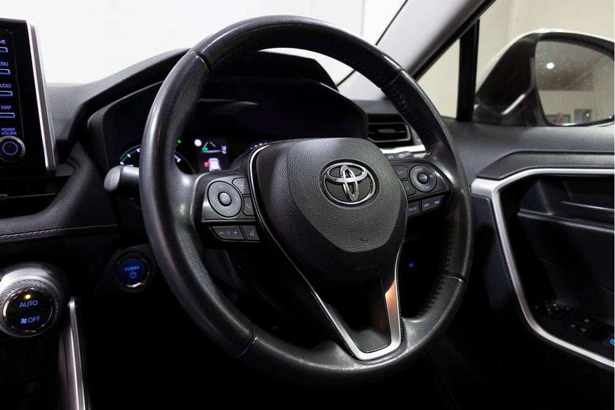 2020 Toyota RAV4 GX AXAH54R