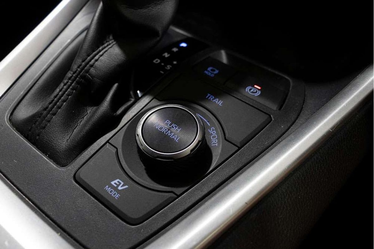 2020 Toyota RAV4 GX AXAH54R