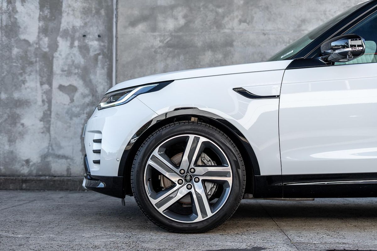 2023 Land Rover Discovery D300 Dynamic HSE Series 5