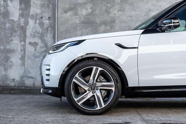 2023 Land Rover Discovery D300 Dynamic HSE Series 5