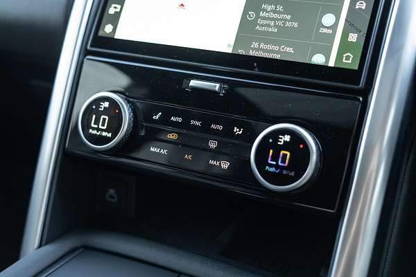 2023 Land Rover Discovery D300 Dynamic HSE Series 5