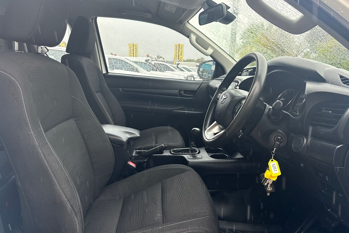 2021 Toyota Hilux SR GUN126R 4X4