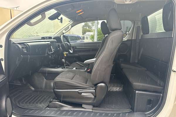 2021 Toyota Hilux SR GUN126R 4X4