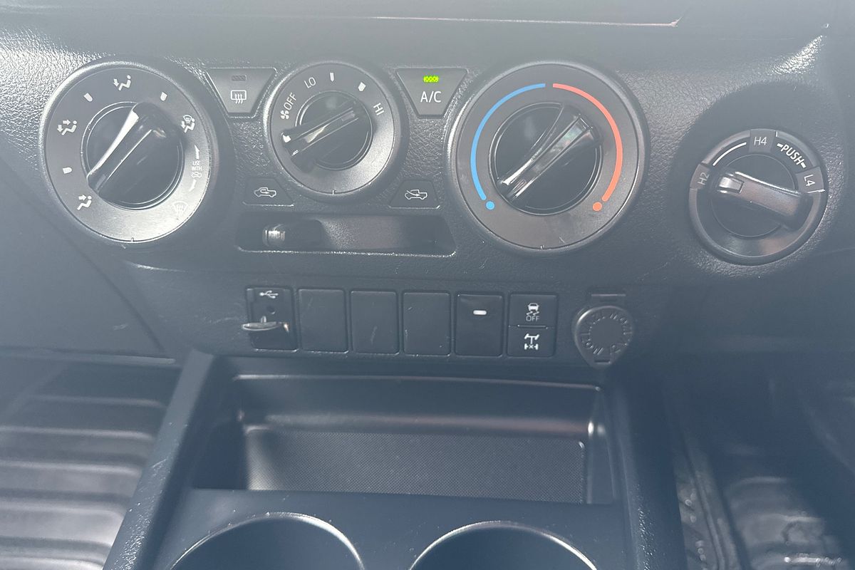 2021 Toyota Hilux SR GUN126R 4X4