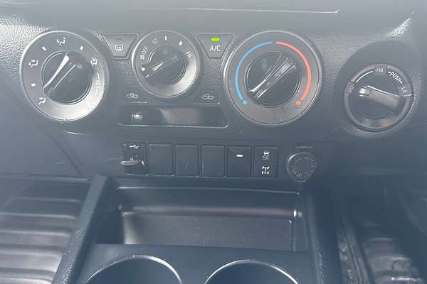2021 Toyota Hilux SR GUN126R 4X4