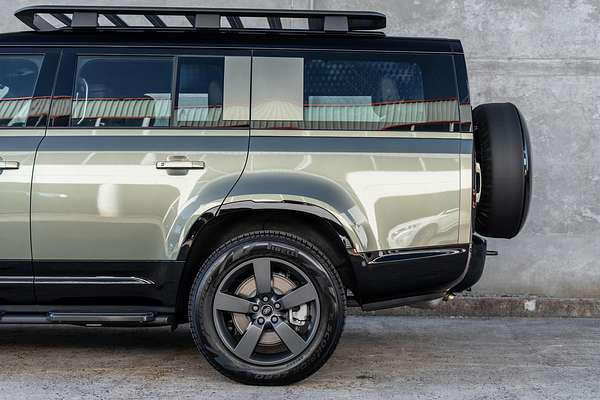 2024 Land Rover Defender 130 D350 X-Dynamic SE L663