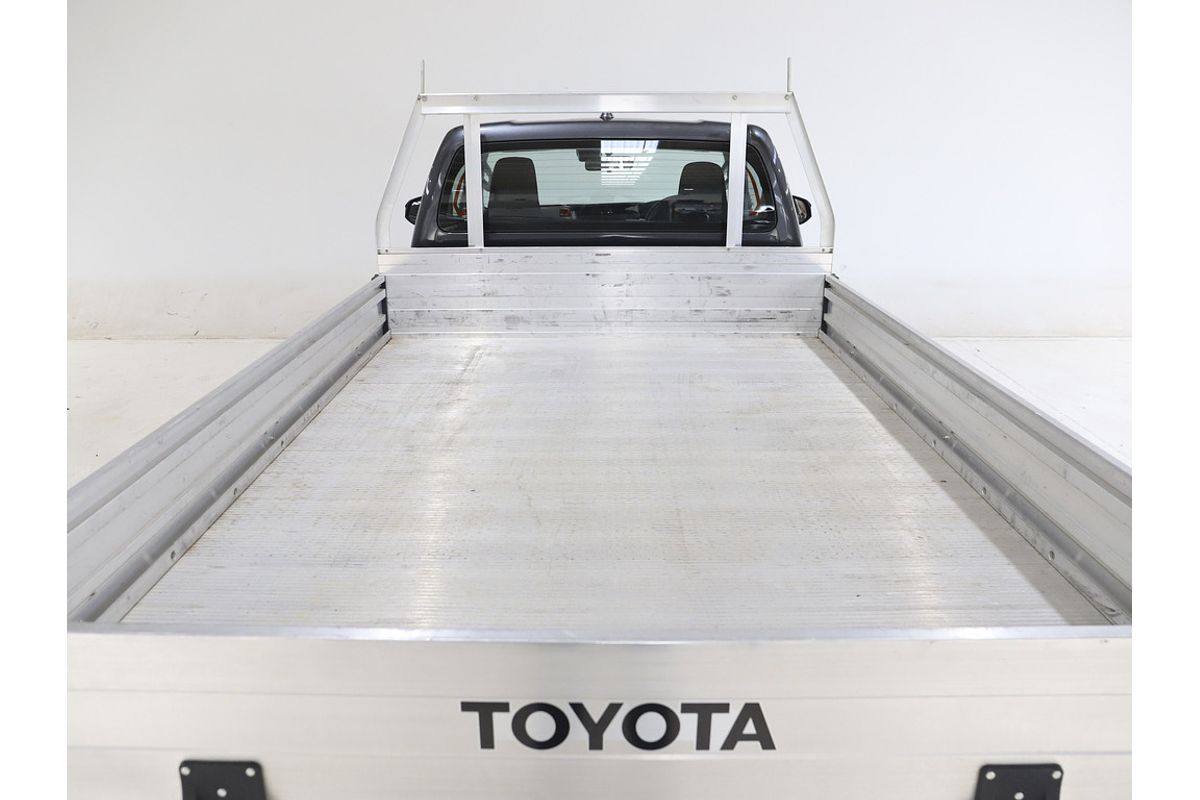 Hilux 4x2 Workmate 2.7L Petrol Automatic Single Cab C/C C227710 001
